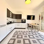 La Casa Delle Parole 2 Apartament